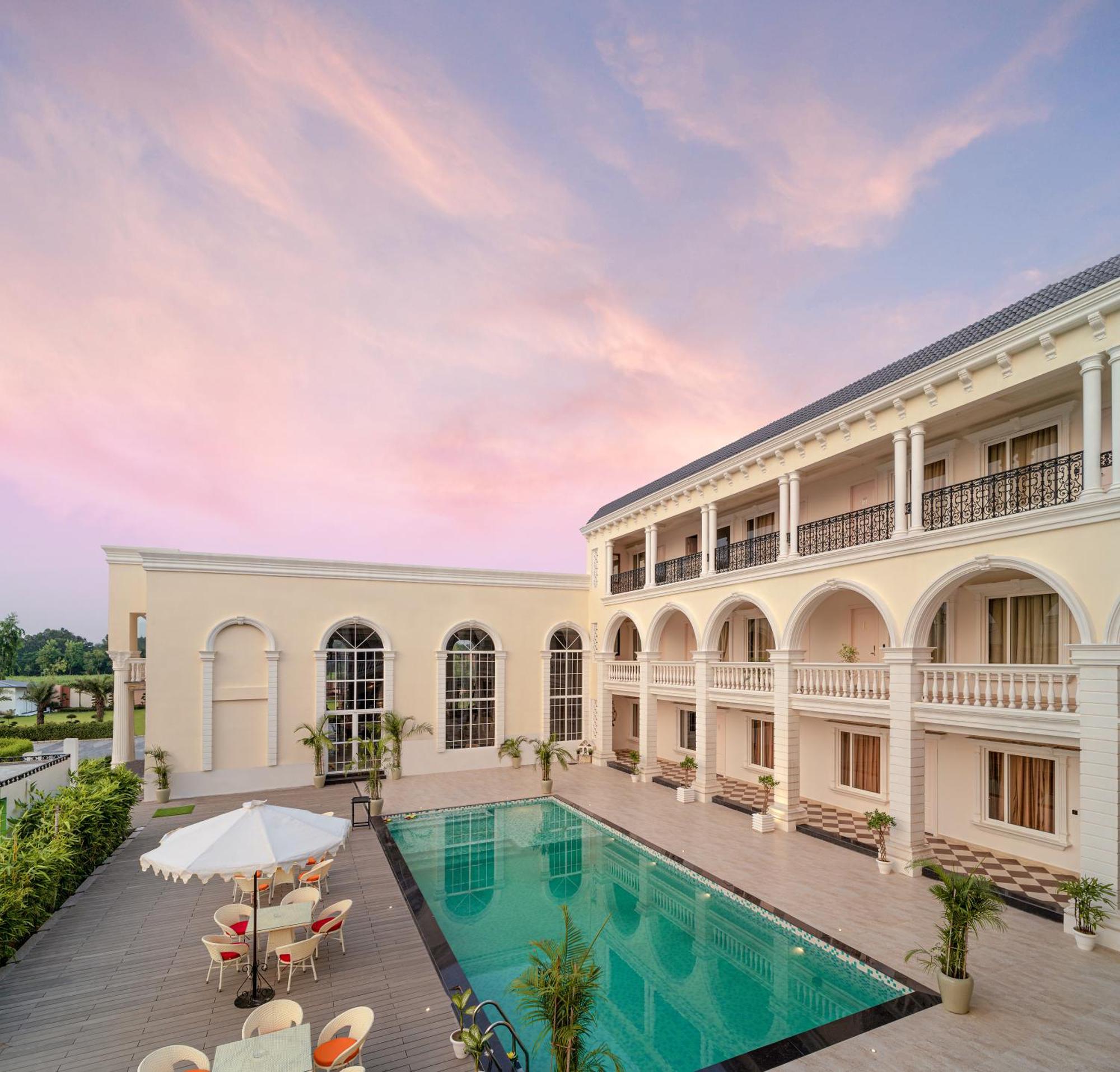 Rudra Imperial Resort Sitapur  Exterior foto